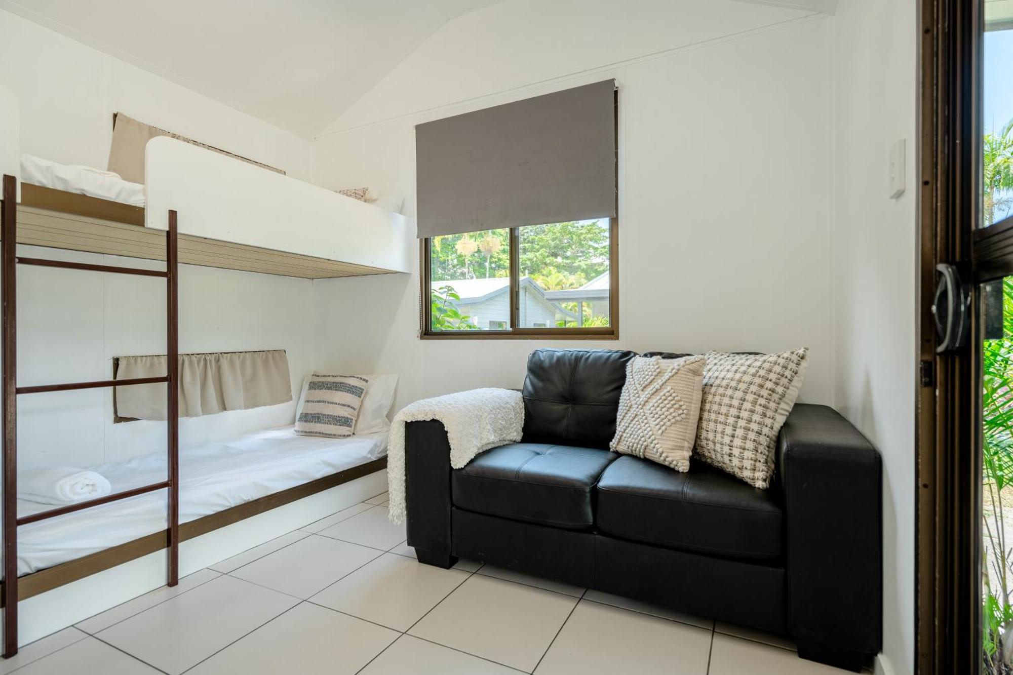 Tasman Holiday Parks - Cairns Cool Waters Buitenkant foto
