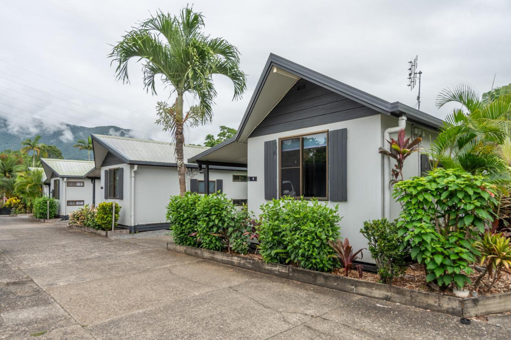 Tasman Holiday Parks - Cairns Cool Waters Buitenkant foto
