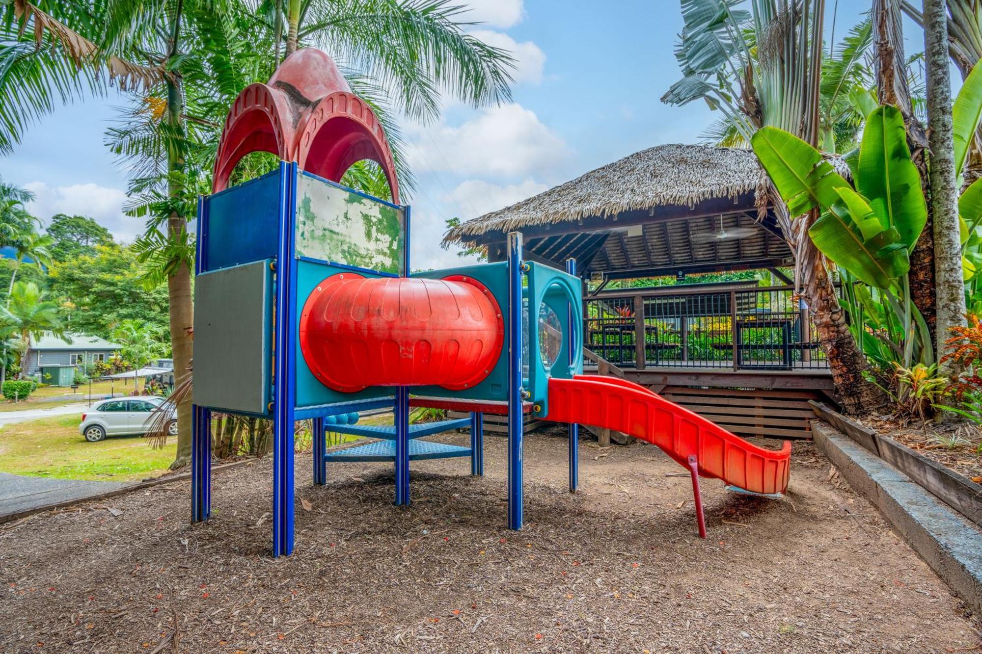Tasman Holiday Parks - Cairns Cool Waters Buitenkant foto