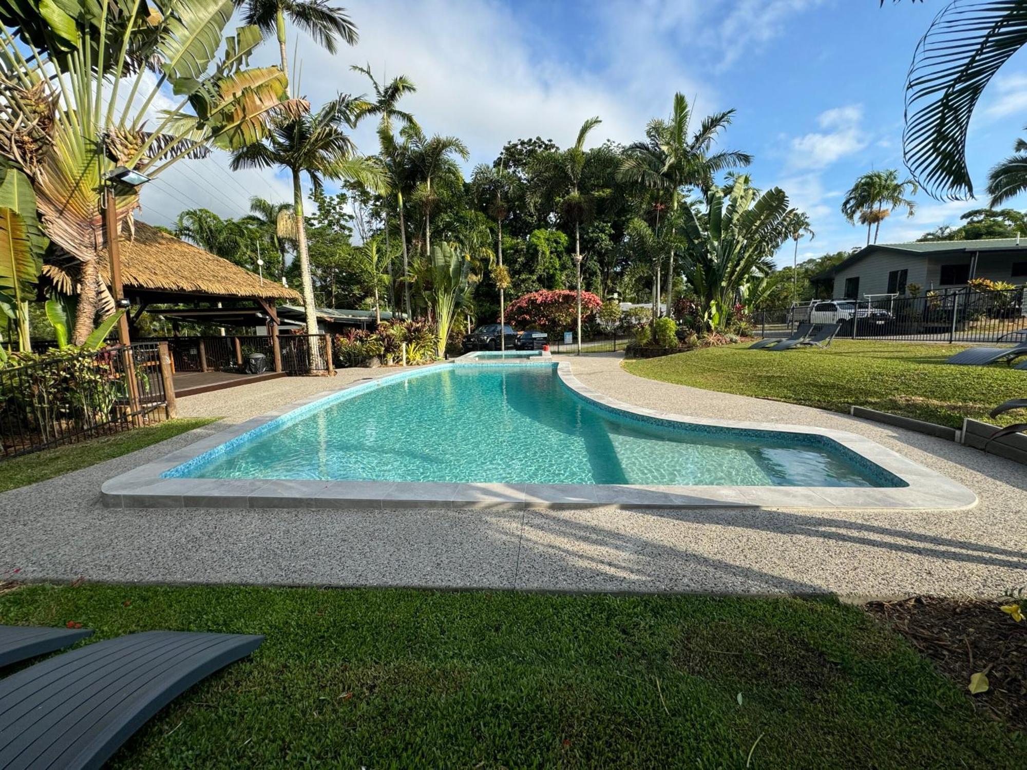 Tasman Holiday Parks - Cairns Cool Waters Buitenkant foto